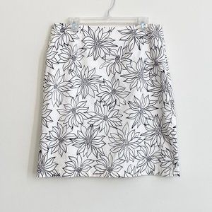 Relativity Design Lab White Pencil Skirt